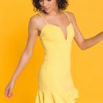 Mini Gece Elbise Modelleri - Sarı Kısa Askılı Göğüs Dekolteli Fırfır Detaylı