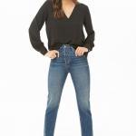 Siyah Gömlek Kombinleri Bayan Mavi Kot Pantolon Siyah Uzun Kol V Yaka Gömlek Siyah Topuklu Terlik